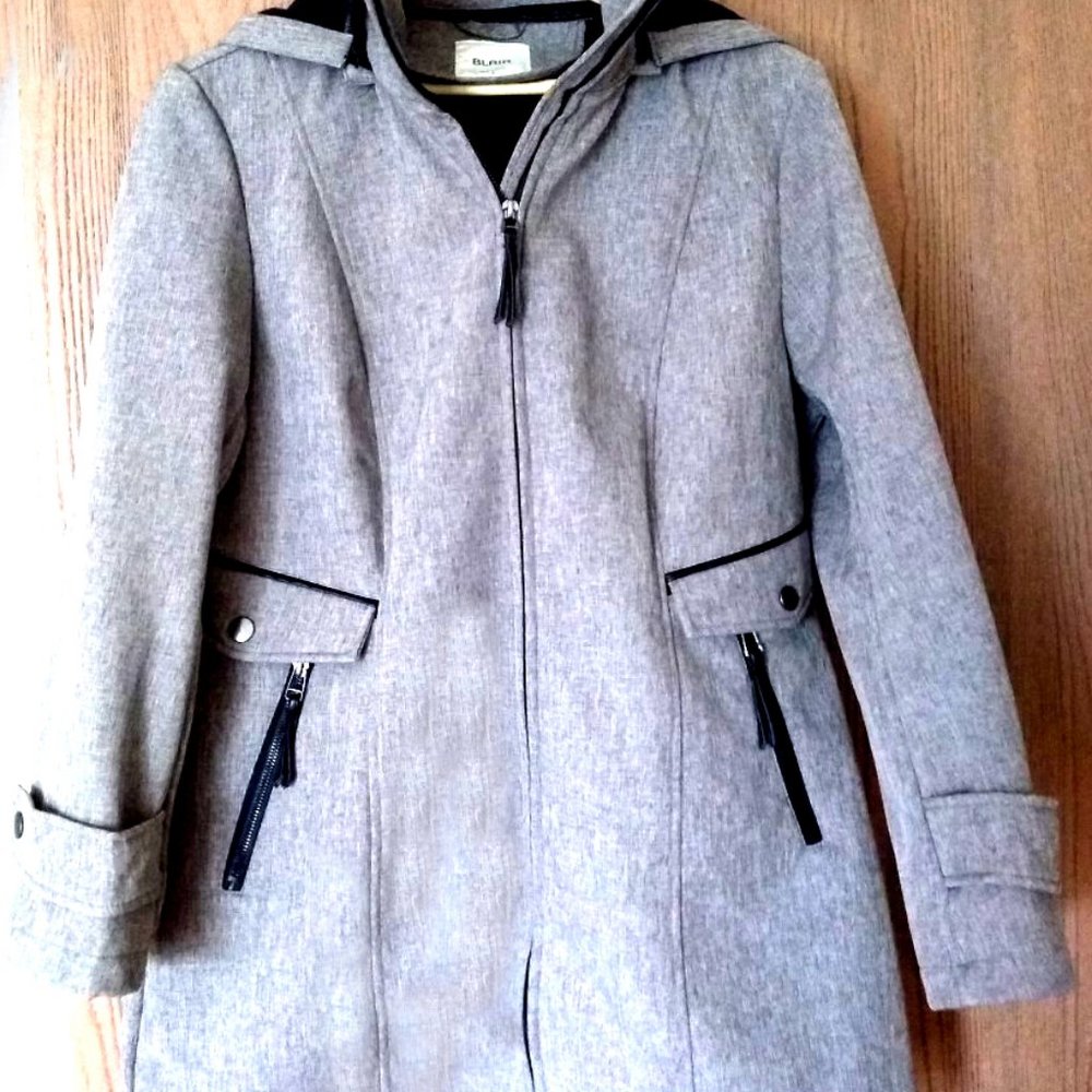 Nice Clean-Look Gray Jacket Small Size - image 4